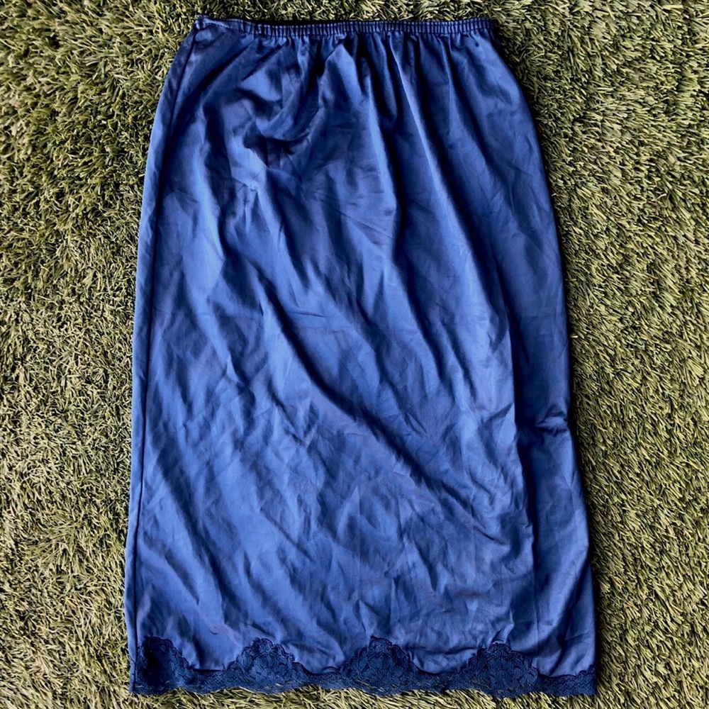 navy blue slip